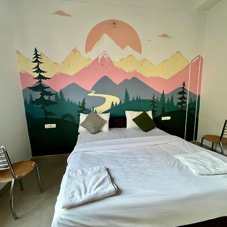 Joey'S Homestay Rishīkesh Zewnętrze zdjęcie