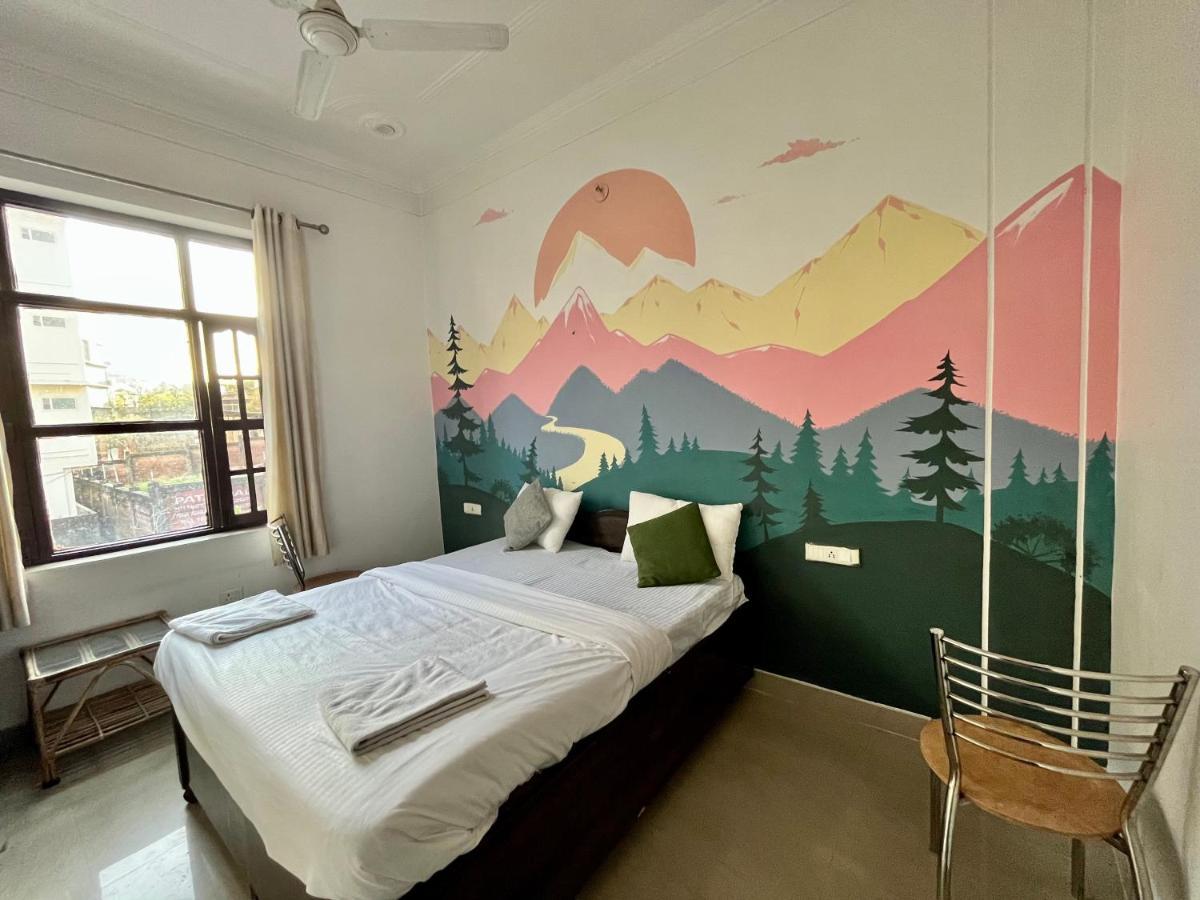 Joey'S Homestay Rishīkesh Zewnętrze zdjęcie